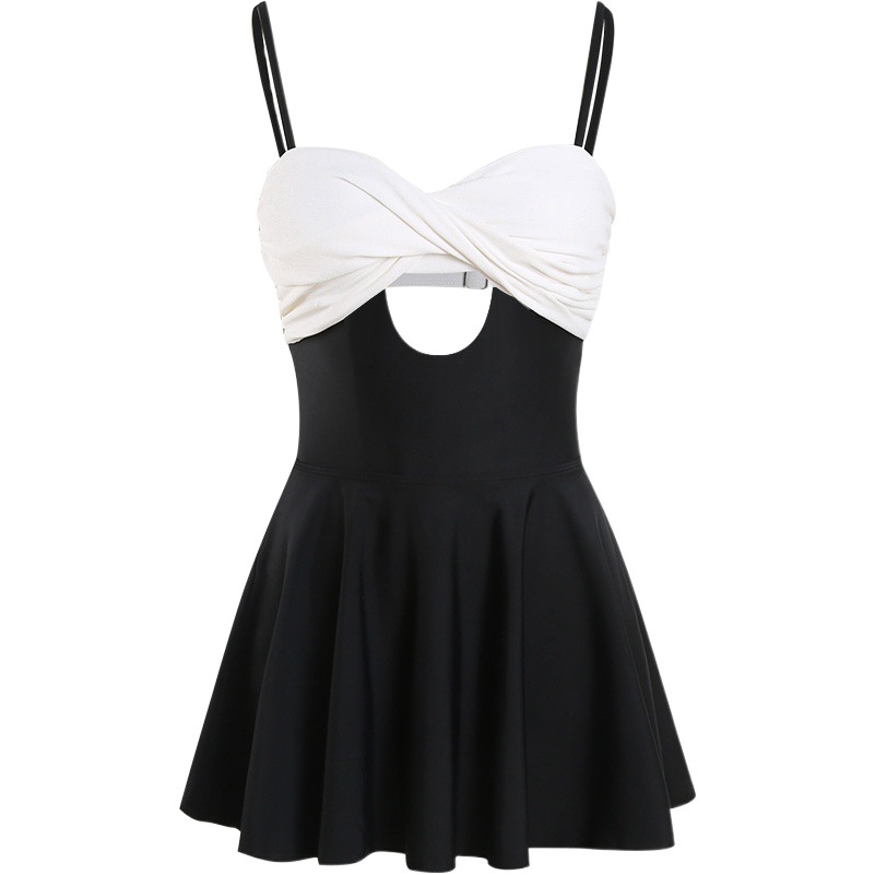 Traje de baño de una pieza con honda para mujer 2024 nuevo estilo explosivo que se ve delgado, cubriendo el vientre y los pechos pequeños.