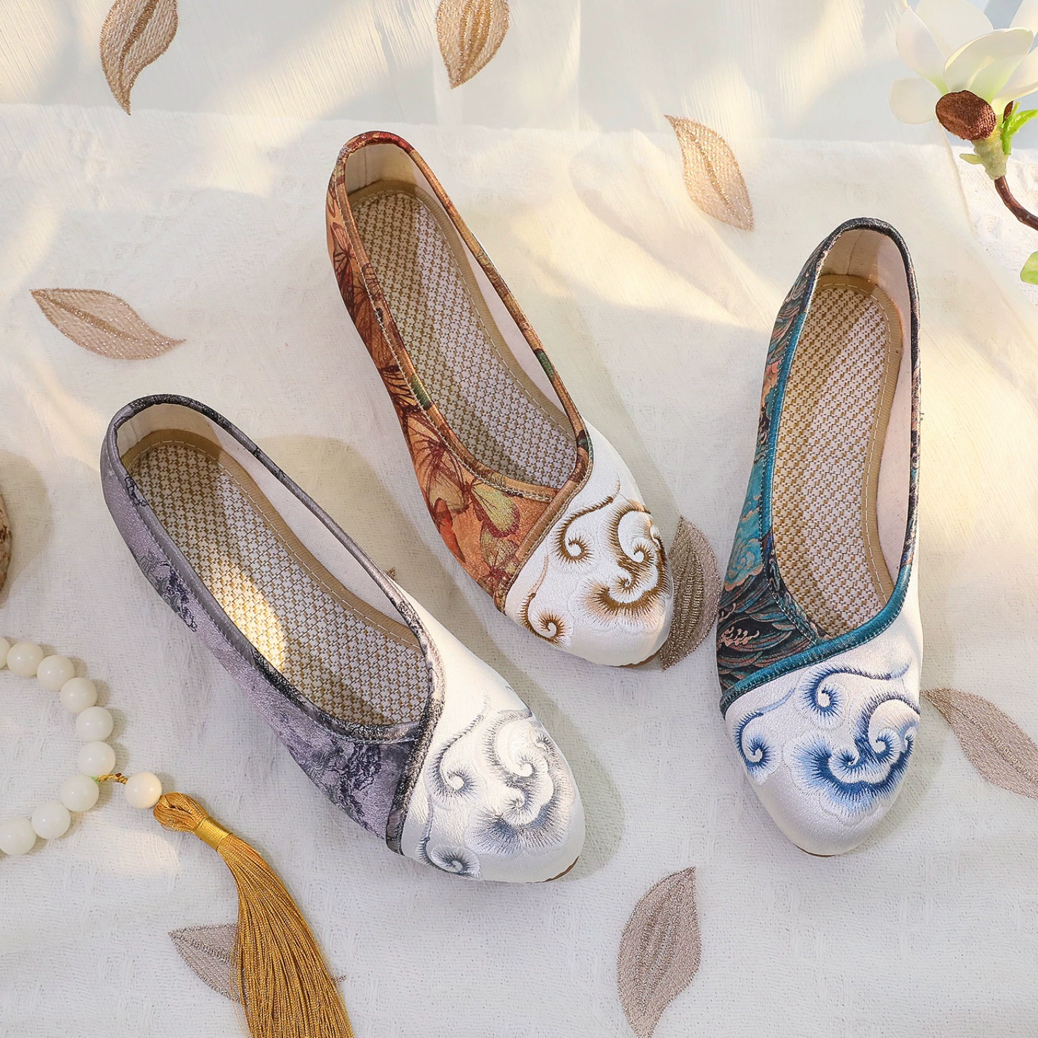 [Floating Cloud] 2024, весенняя новая женская обувь для танцев Cheongsam в китайском стиле с острым носком, тканевые туфли в стиле ретро с принтом Old Beijing