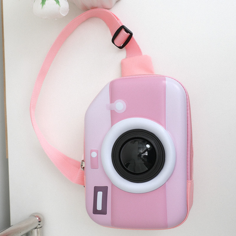 Bolso infantil bolso de cámara de dibujos animados 2025 nuevo bolso estereoscópico de pecho para niños puede brillar nuevo bolso de niña