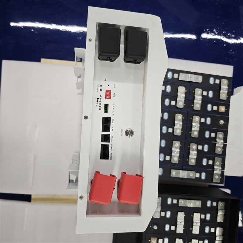 Batería de almacenamiento de energía 5kWh fosfato de hierro de litio doméstico 51.2V100Ah pared tipo fuente de alimentación solar de respaldo