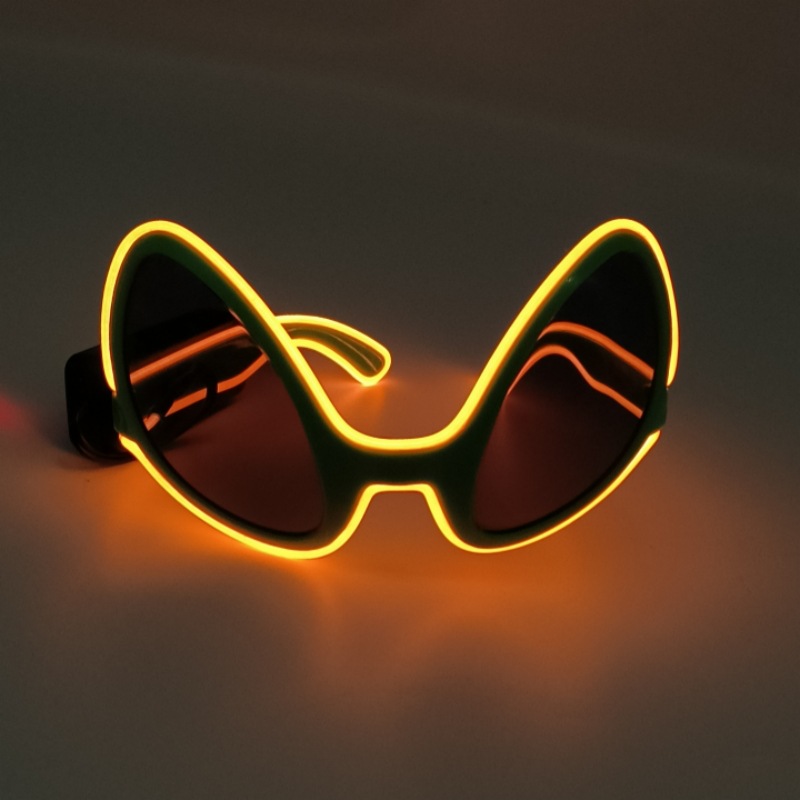 Ventas transfronterizas de gafas de luz alienígena LED fiesta props Halloween gafas de sol extrañas modelado de moda