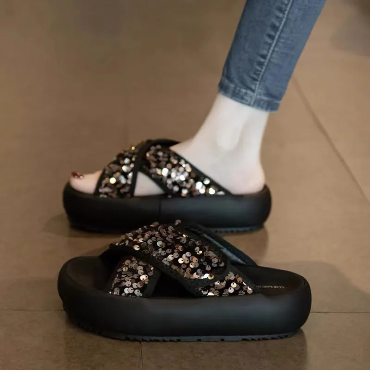 Korean Style Thick-Soled Sequin Trendy Sandals for Outdoor Wear with Skirts, Street Style Sandals for Women, 2025 Summer New Model Slide Sandals Korean Style Thick-Soled Sequin Trendy Sandals for Outdoor Wear with Skirts, Street Style Sandals for Women, 2025 Summer New Model Slide Sandals