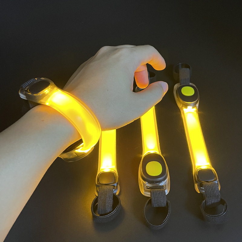 全新多功能宠物牵引绳发光项圈发光绑带夜间遛狗LED防丢警示灯