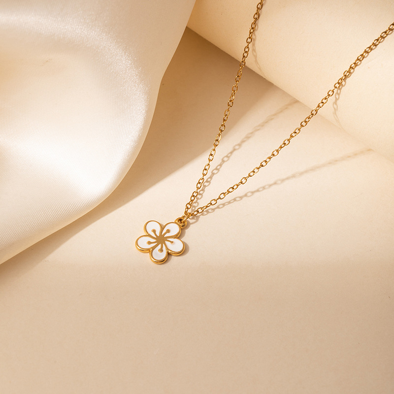 7g Weight 0.03µm Gold Plating Thickness Electroplated Gold Plating Process Golden Plated Plating Material 201 Stainless Steel Pendant Material Pendant Necklace Classification 201 Stainless Steel Chain Material cable chain Chain Type 1 Piece Quantity Holiday, Daily Occasion 201 Stainless Steel Material Flower Pattern Women's Gender Simple Style, Classic Style Style Plating Craft Elegant Titanium Steel Necklace For Women Bohemian Floral Print Colorful Drip Glaze Rose Pendant Versatile Clavicle Chain 20