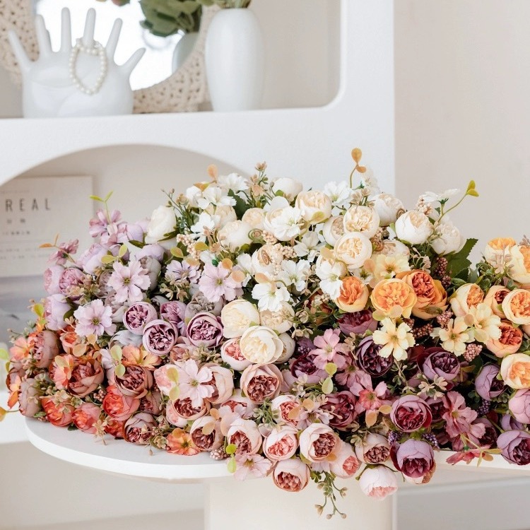 Retro 5-Zähneg Roude Perlenbouquet Rousebléiendekoratioun Blummen Kënschtlech Blummendekoratioun Blummen Seidblumm_voghion.com