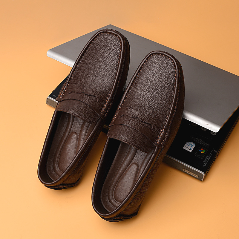 Casual footwear for men and women flat