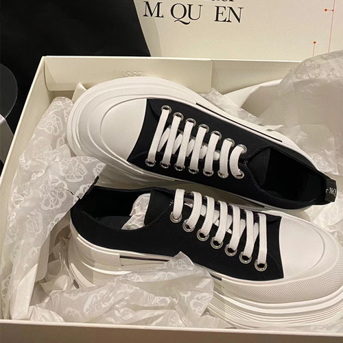 High-Grade McQueen Black and White Canvas Shoes for Women  Genuine Leather Versatile White Shoes for Women Casual Thick Heel Height Increase Couple Shoes