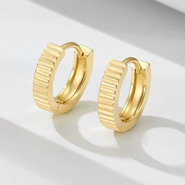 项链;戒指;耳钉