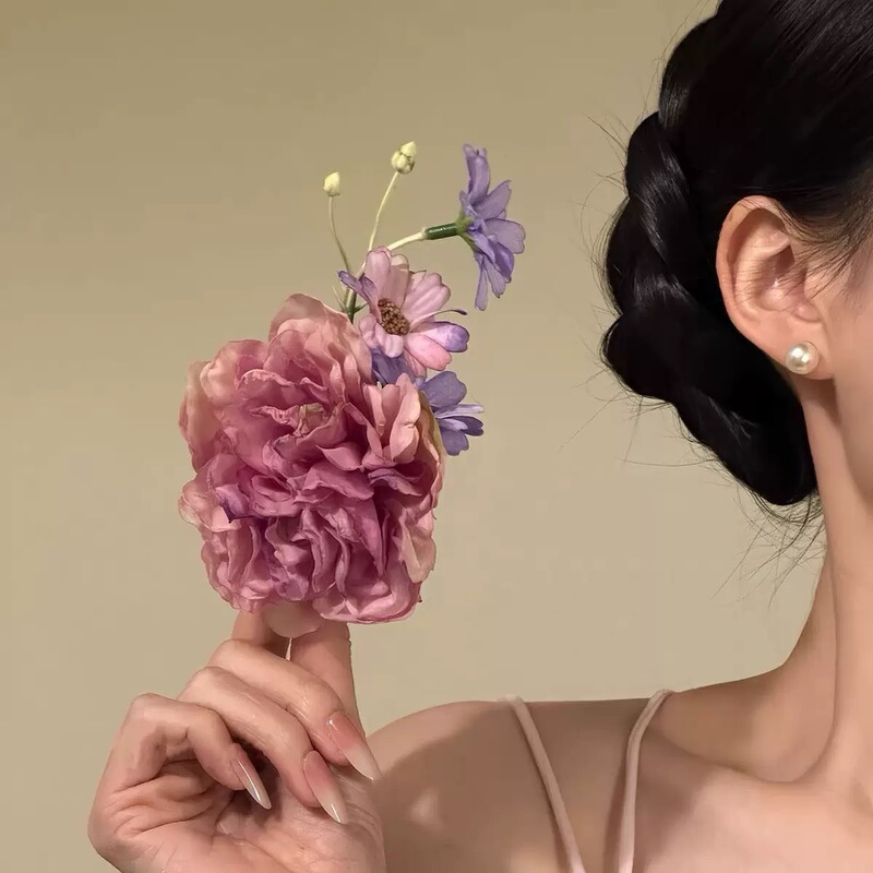 Pink Floral Hairpin with a Vacation Vibe, Stunning and Elegant Hair Accessory, 2026 New Style, High-End Hair Clip Pink Floral Hairpin with a Vacation Vibe, Stunning and Elegant Hair Accessory, 2026 New Style, High-End Hair Clip