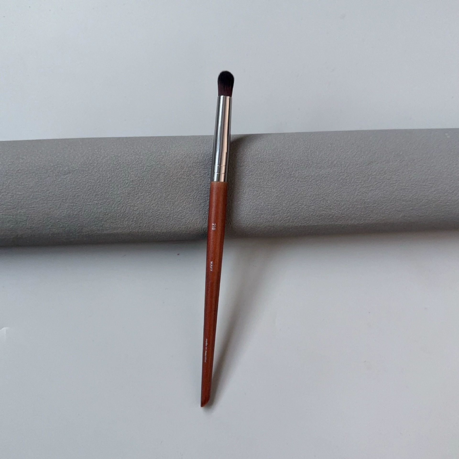 Brush, face blush, foundation, highlighter, eye pencil, full set