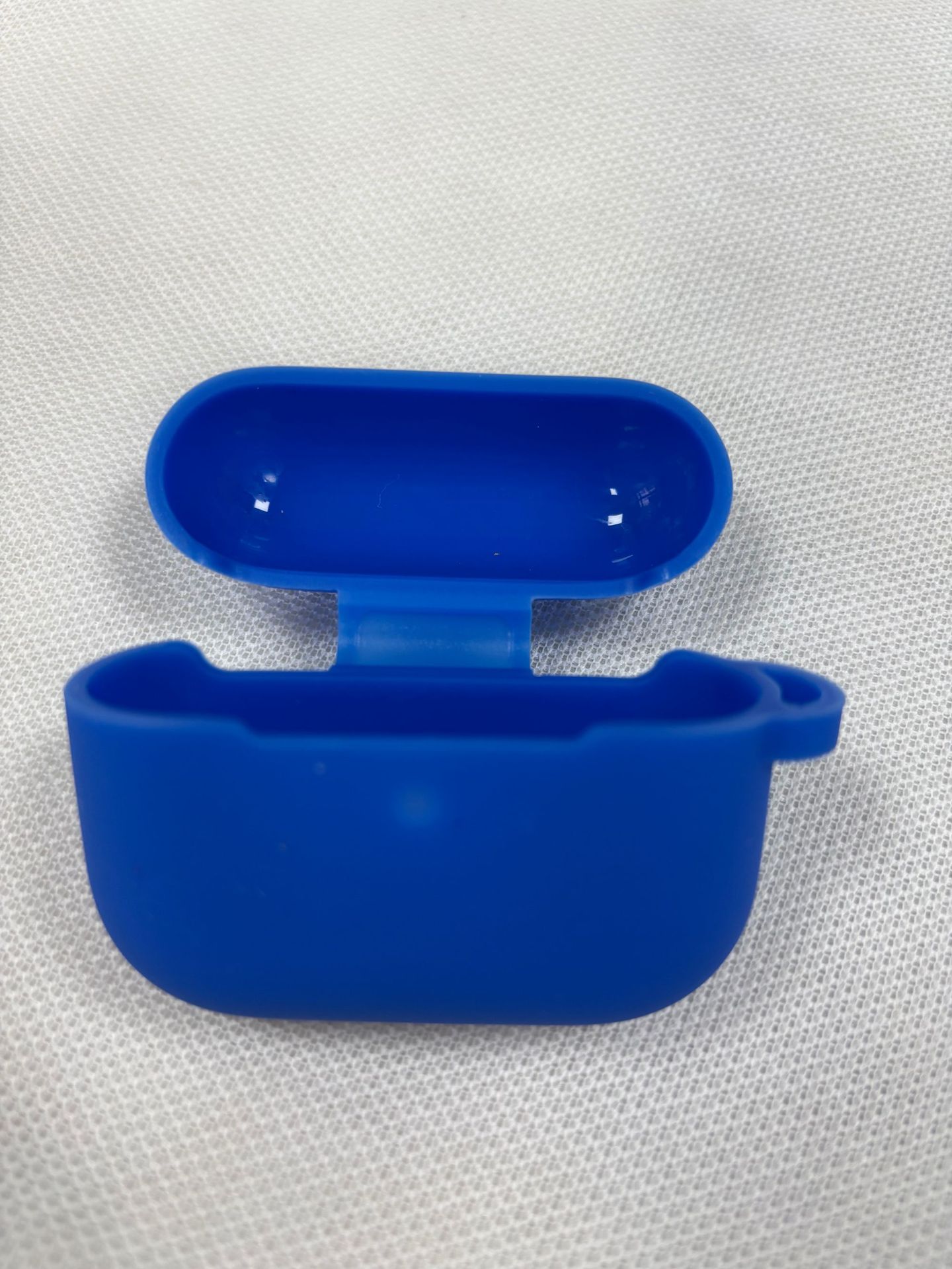Чехол для наушников Apple AirPods Pro 3 силиконовый однотонный