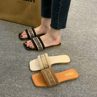 �����L�O�����ЬŮ�ļ��⴩41-43��a�ݾ�����ƽ�����eһ����Ь