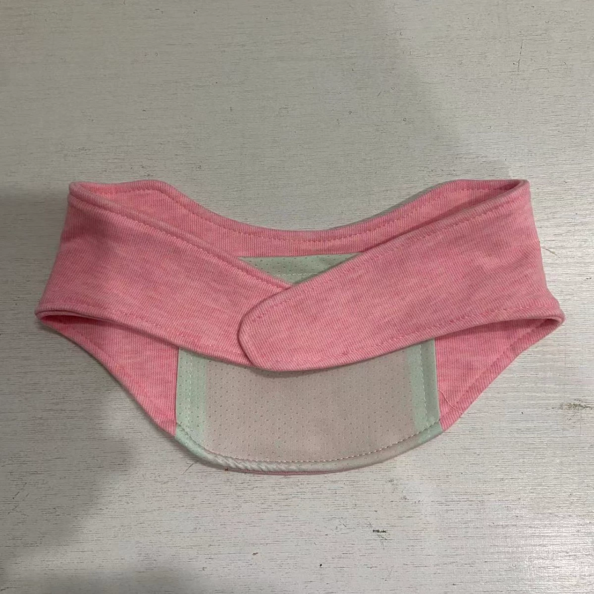 Мужские и женские комнаты с кондиционером весной и летом