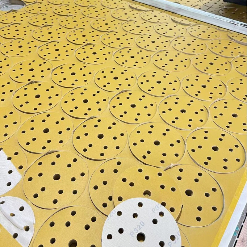 国境を越えて人気のある6インチ15穴黄砂植毛乾燥研削サンドペーパー自動車板金ペンキ研磨石材研磨掃除機|undefined