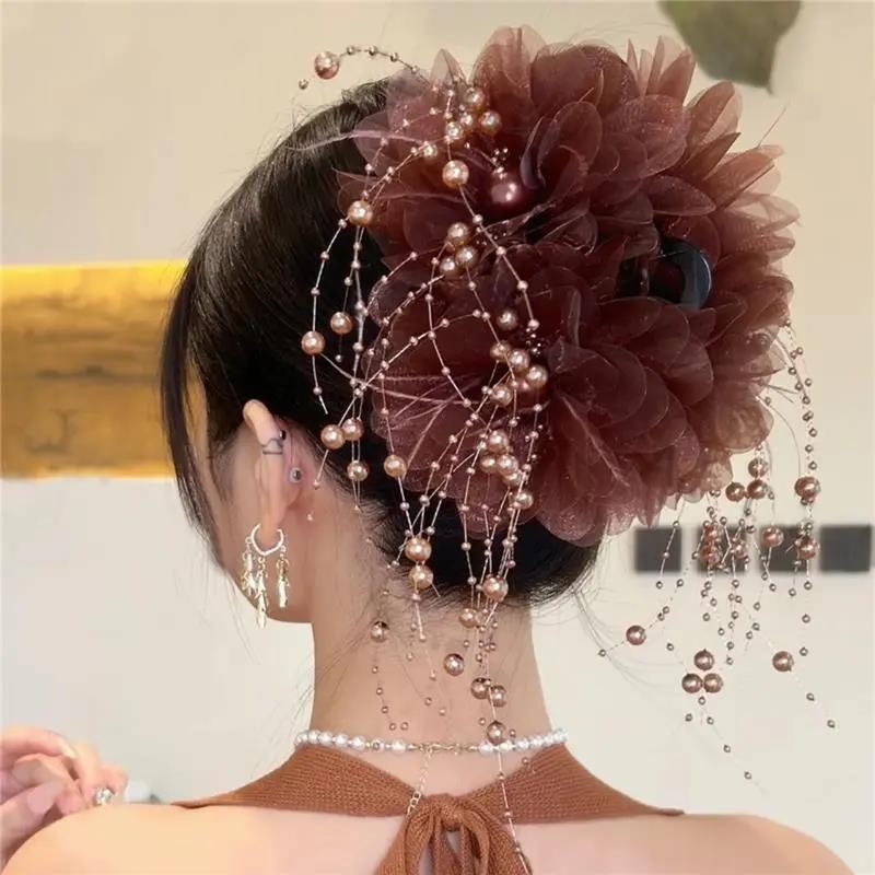 フェザービーズタッセルフラワーヘアピンふわふわ牡丹フラワーグリッパー髪量を表示するシャーククリップ気質ヘアフラワーヘアアクセサリー|undefined