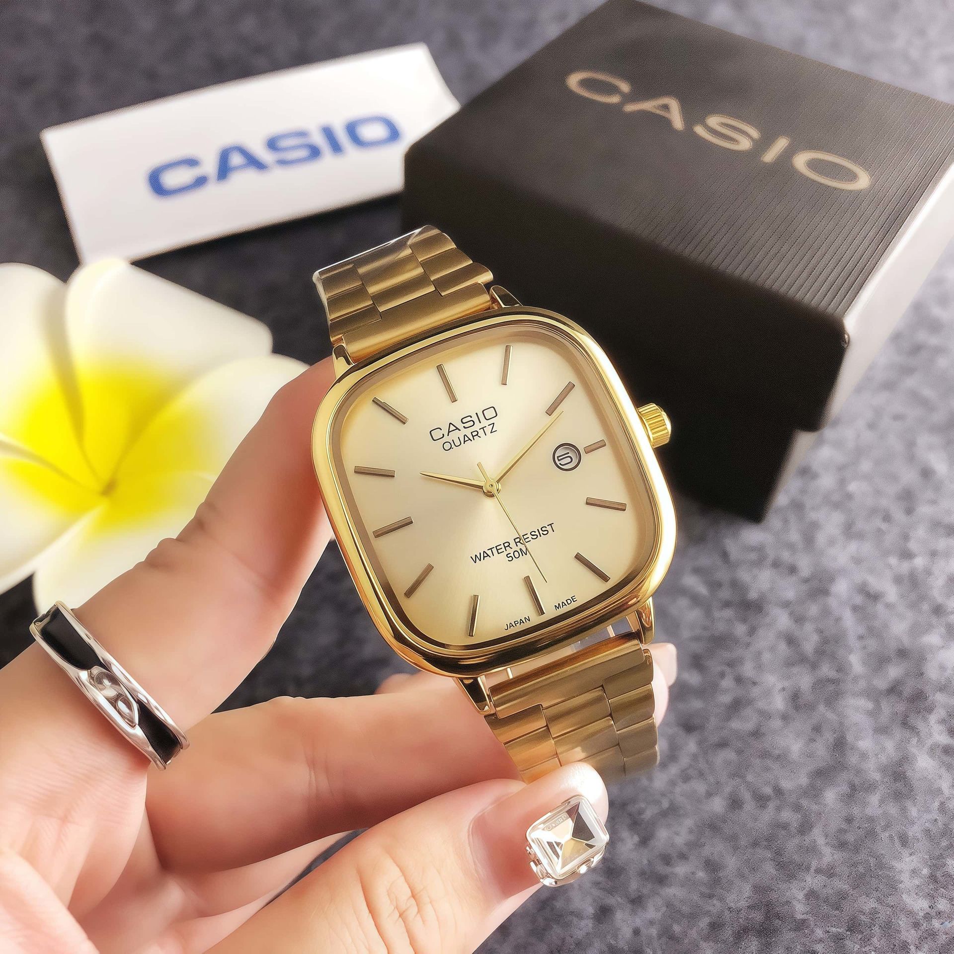 外贸手表女方形奢华金色手表防水日历运动手表复古时尚男款石英表