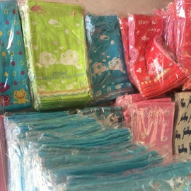 毛巾;浴巾、沙滩巾;方巾、中巾