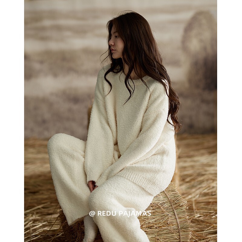 [Super Soft] Hot Jealous Half Velvet Pajamas Women's Autumn and Winter Warm Coral Velvet White Pullover Home Clothes Set