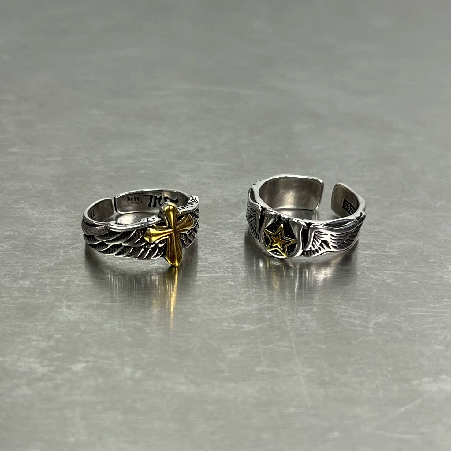 Two-piece retro ring set for men, trendy and hip-hop style, single ring with cross and star design, suitable for the index finger