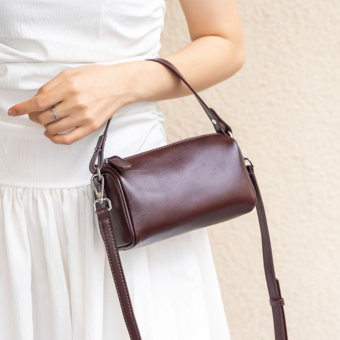 Top Grain Cowhide Leather Shoulder Bag For Women, Fashionable Simple Crossbody Soft Leather Coin Purse, Cylinder Phone Bag, Pillow Bag - Thumbnail 3