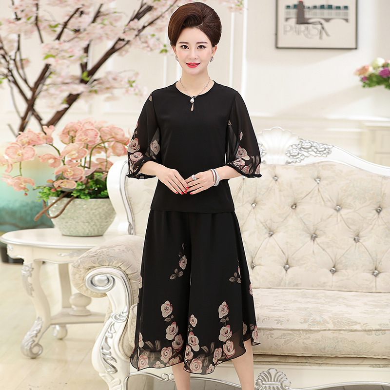 Middle-aged mother summer suit new 50-year-old culottes two-piece set middle-aged and elderly women's western-style short-sleeved chiffon small shirt