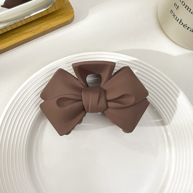 Milk Brown horquilla grande hacia atrás cabeza clip de pelo tocado de las mujeres principios de primavera de alto grado updo tiburón horquilla