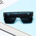 2021款字母V时尚潮流连体大方框太阳镜欧美潮流女墨镜Sunglasses