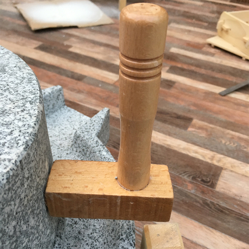 Stone-milled soymilk machine, household rice roll machine, hand-grinded tofu stone milling disc, small stone mill, traditional natural hand-push manual