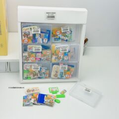 ミニアニメのコンピュータの組み合わせのミニチュアの教科書の文房具のセットはミニの学習用品の益智の子供のおもちゃをシミュレーションします。