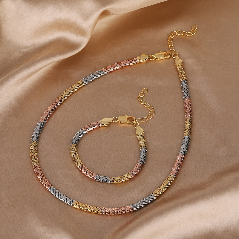 Zhuang Sheng joyería vintage al por mayor ins estilo nicho diseño collar mujeres todo partido galvanizado color oro cáñamo cuerda cadena traje