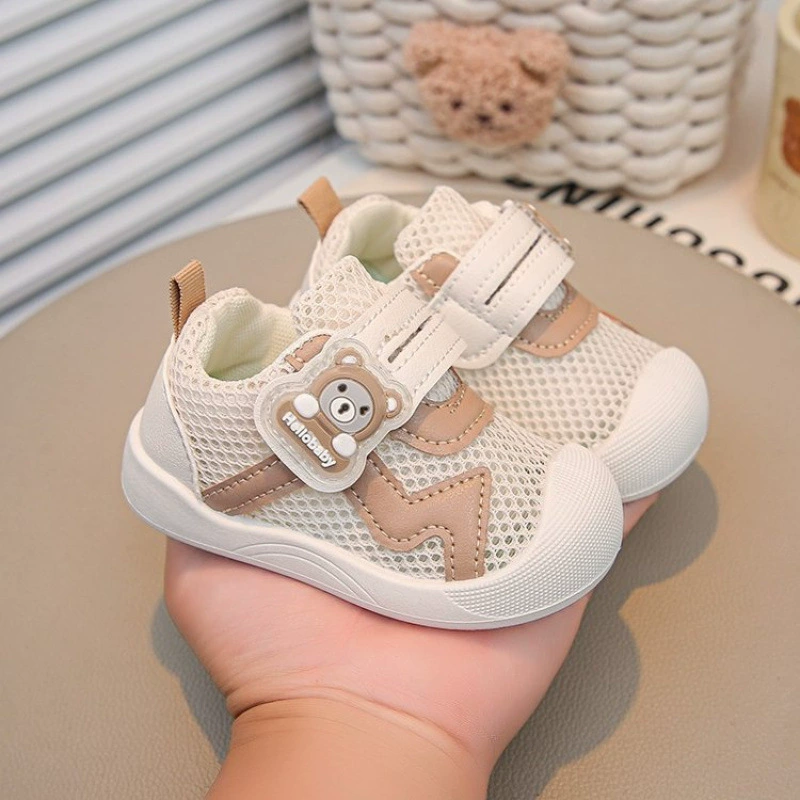 Детская обувь 2025 Летняя мягкая подошва нескользящая детская ходунка мужская и женская дышащая сетка обувь сандалии 1-2-3 лет