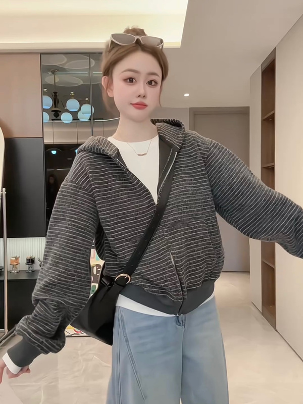 慵懒连帽卫衣女春秋新款韩系拉链条纹开衫百搭显瘦休闲减龄短外套|undefined