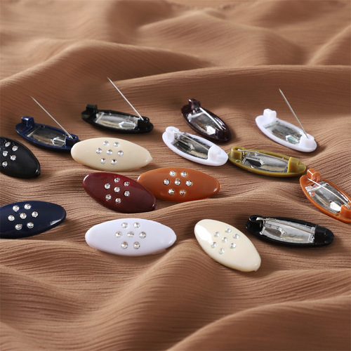 Cross-border imitation diamond plum blossom shape plastic color safety pin hijab silk scarf clip neck clip anti-exposure scarf buckle