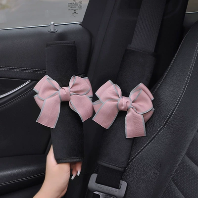 a Couple – Seat belt shoulder pad - short-plush-shoulder-pads-fan-velvet-bow-1-pair