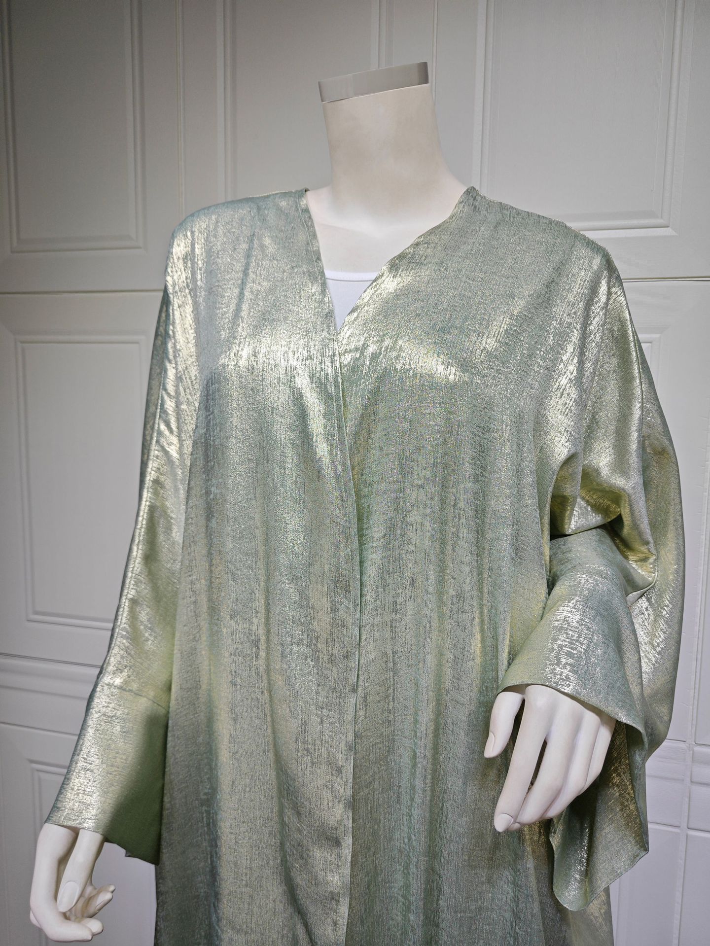 A008 Cross-border Middle East Dubai Muslim Fashion Women's Gold-Embossed Cardigan Robe_ecoleips.com