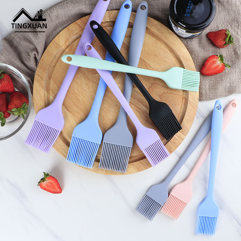 Barbecue Brush Kitchen Large and Small Integrated Silicone Oil Brush High Temperature Resistant Barbecue Brush Baking Tools Household Silicone Brush