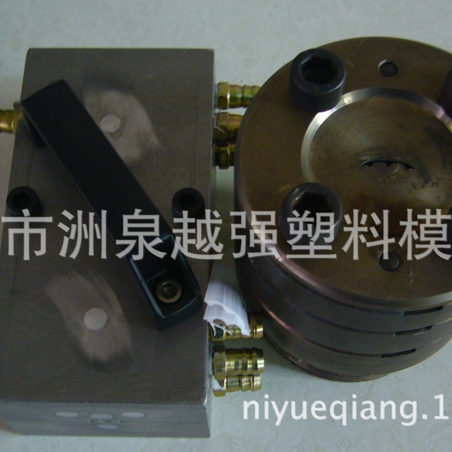 供应 PP PE TPE异型材挤出模具 电风扇塑料模具 立扇塑料配件模具