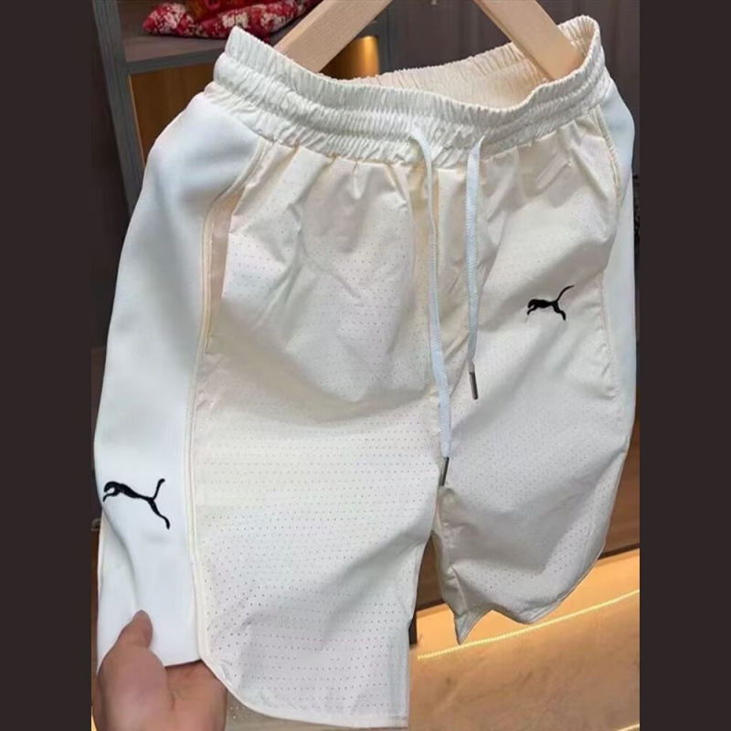 Black Shorts for Men 2026 Summer Perforated Casual Shorts Loose Five-Point Pants Trendy Brand Mid-Length Thin Beach Shorts Trendy