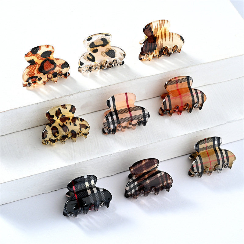 New Korean Style Small Simple Acrylic Leopard Print Hair Clip Paw Bath Princess Style Hair Clip Hair Accessories New Korean Style Small Simple Acrylic Leopard Print Hair Clip Paw Bath Princess Style Hair Clip Hair Accessories