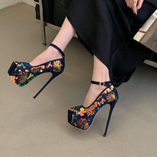 []2026�¿��ļ�T̨���{ɫ������Ƭ̨�߸�Ьˮ̨17cm��Ь