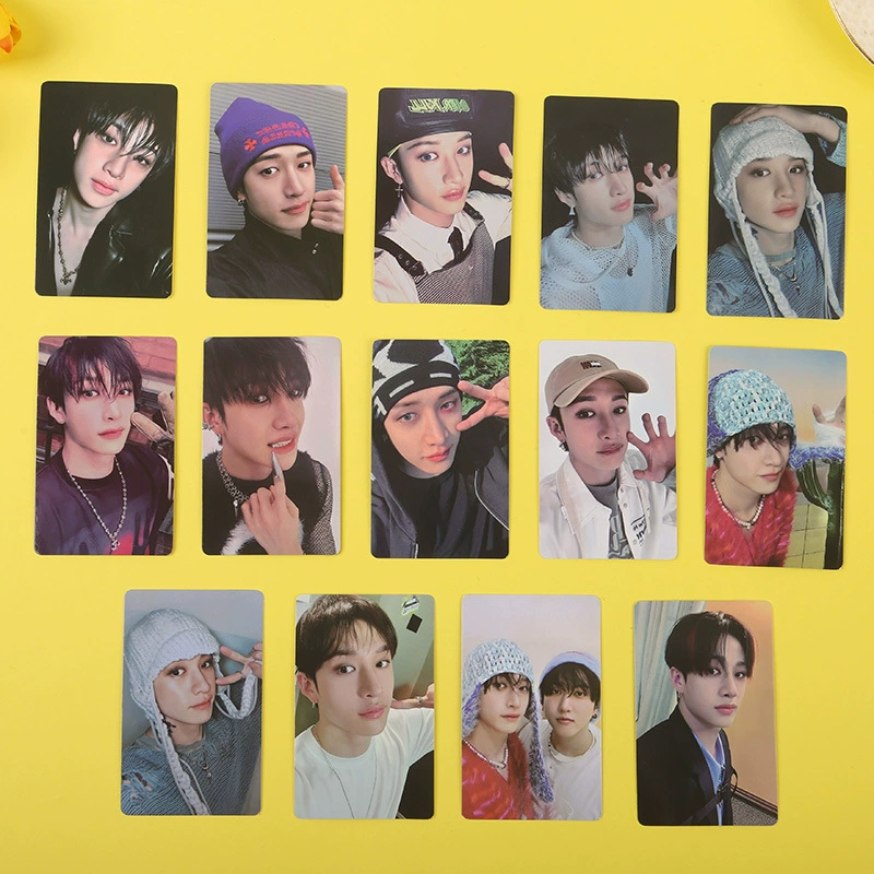 Фотокарточка (STRAY KIDS) компактная карточка, ламинированная 5,4 × 8,6 см, коллекционные варианты
