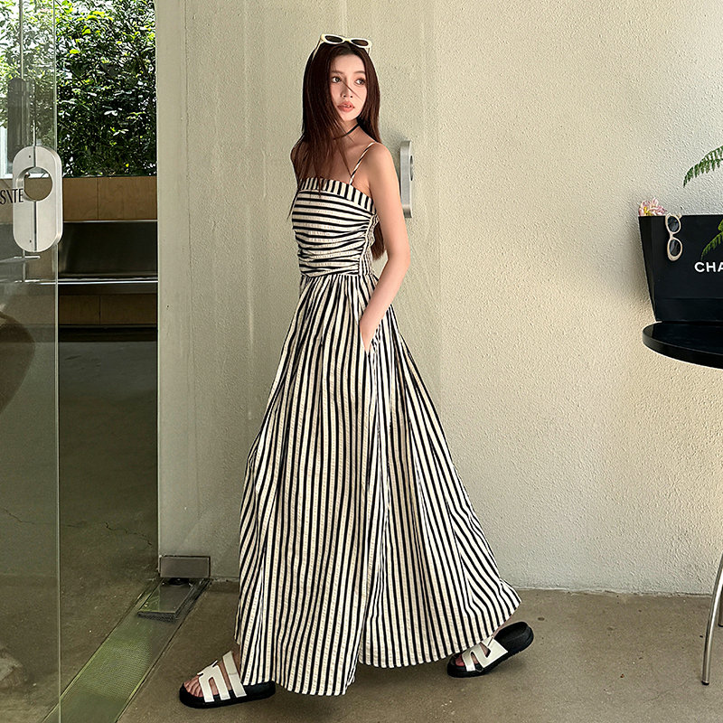 Light French-Style Black and White Vertical Striped Strapless Off-Shoulder A-Line Long Dress for Tall Individuals, Vacation Style Light French-Style Black and White Vertical Striped Strapless Off-Shoulder A-Line Long Dress for Tall Individuals, Vacation Style