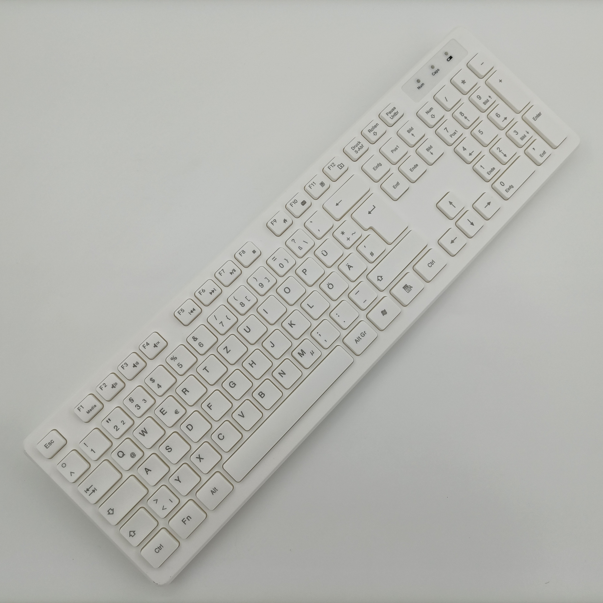 Немецкая белая беспроводная клавиатура