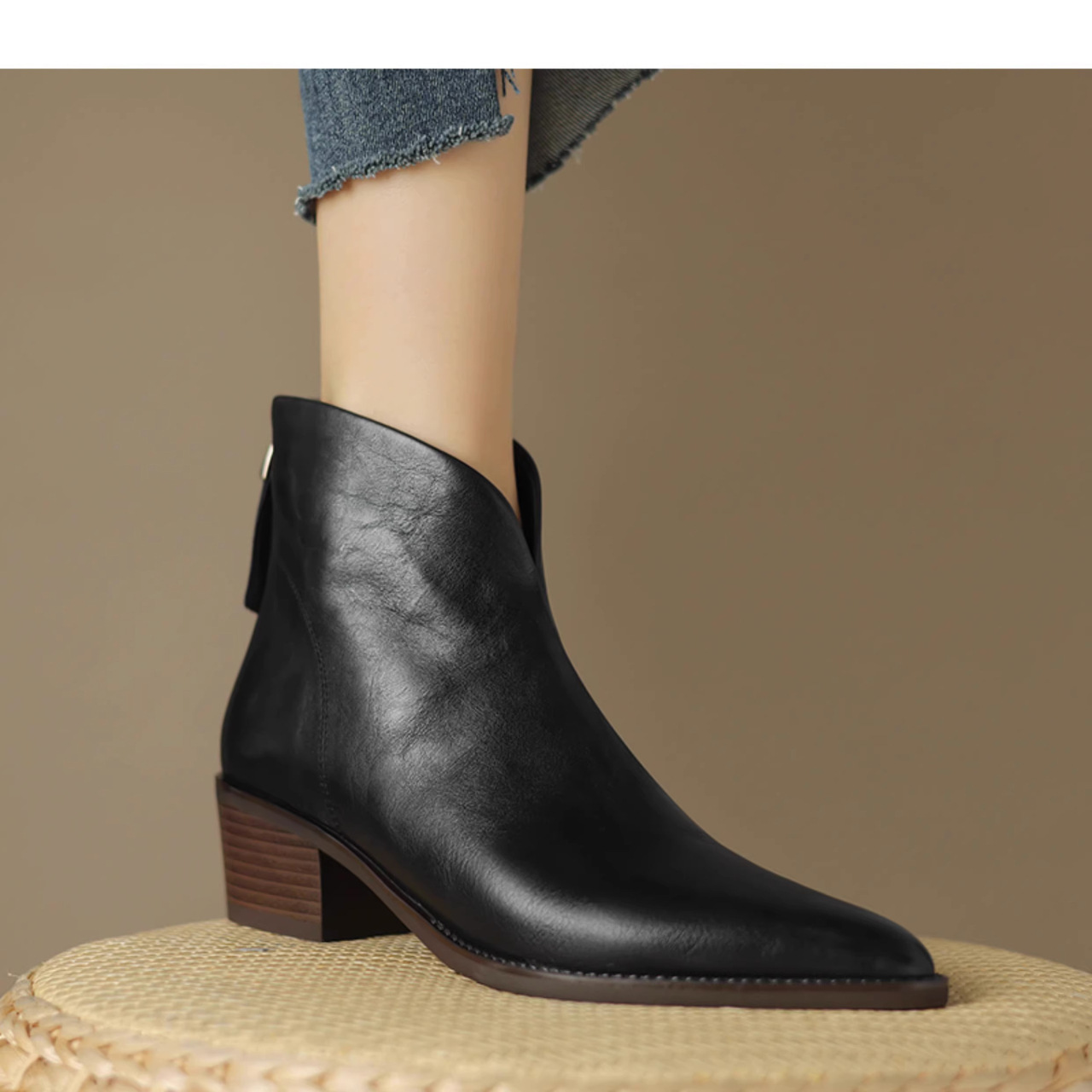 Winter Martin Boots For Women Retro Pointed Toe Mid Heel V Cut Chunky Heel British Style Fashion Boots_vogvips.com