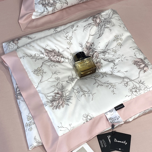 New American style 50S Tencel summer quilt, super silky, naked sleeping, cool feeling air-conditioned quilt, machine washable printed summer quilt wholesale