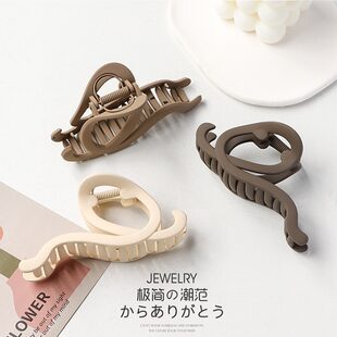 Fashionable shark, hairgrip, elegant hairpins, matte crab pin, hair accessory, simple and elegant design, internet celebrity