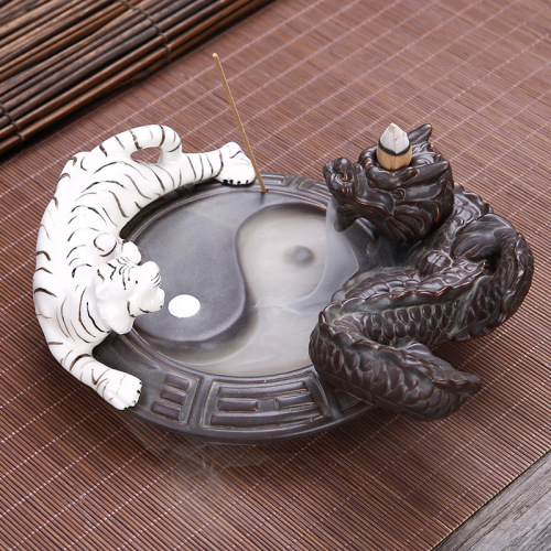 Creative backflow incense burner dragon and tiger fight Zen Tai Chi Bagua incense backflow smoke line incense Nha Trang home crafts