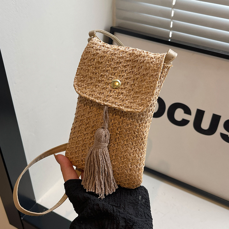 2024 New Japanese and Korean Travel Mobile Phone Bag Tassel Crossbody Bag Versatile Straw Woven Cross-Border Women's Bag Mobile Phone Bag