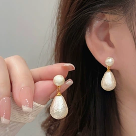 耳环;项链;耳钉