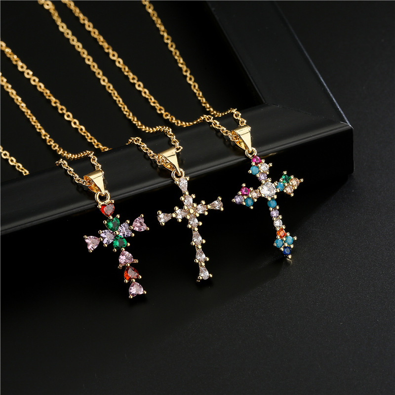 18k Vintage Inlaid Color Zirconium Cross Copper Necklace Wholesale Nihaojewelry display picture 4